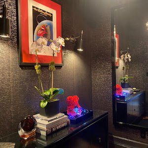 Meet your Posher, Chloe